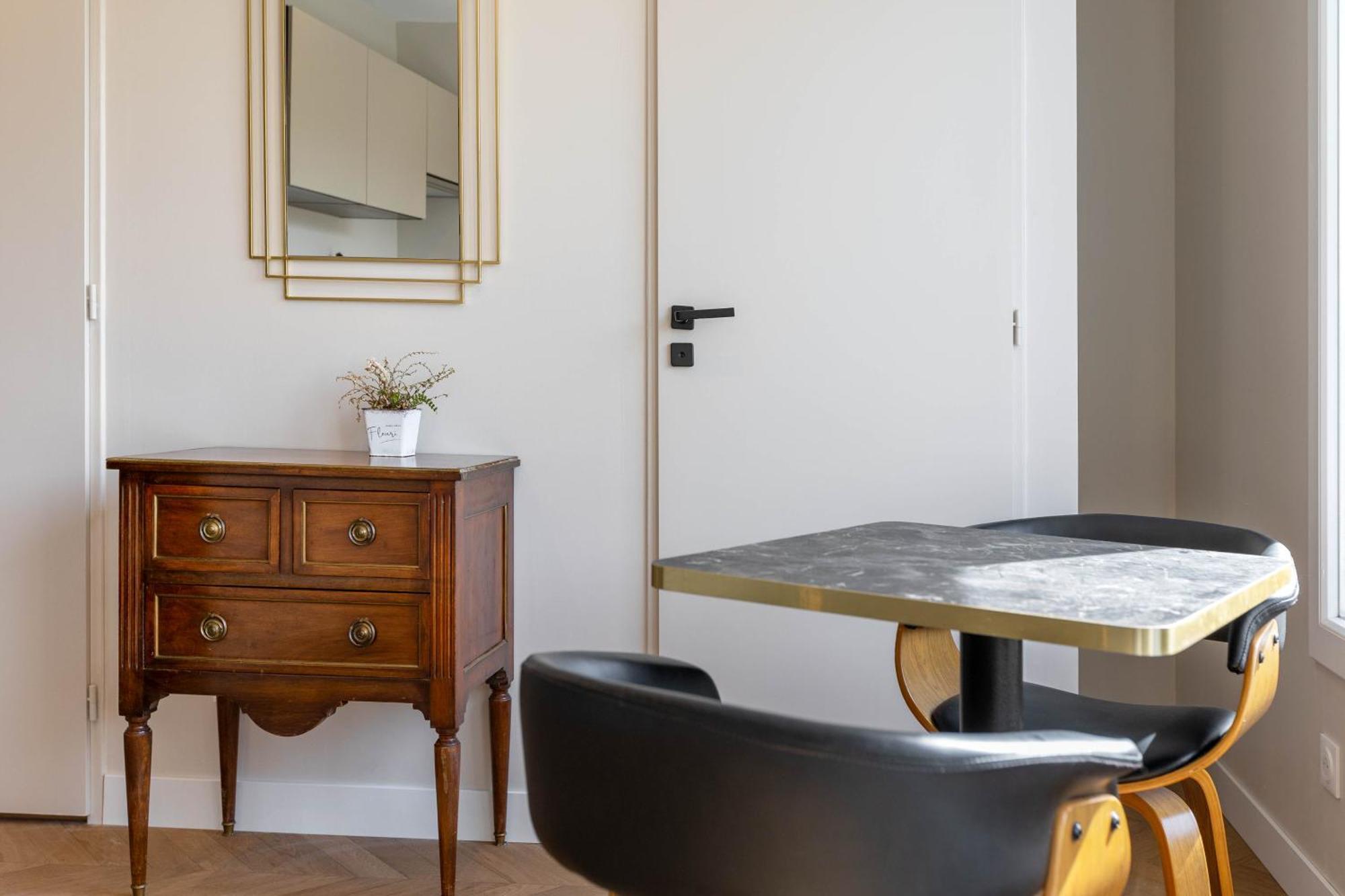 Appart Hotel Coraline - Genas Lyon Eurexpo Екстер'єр фото