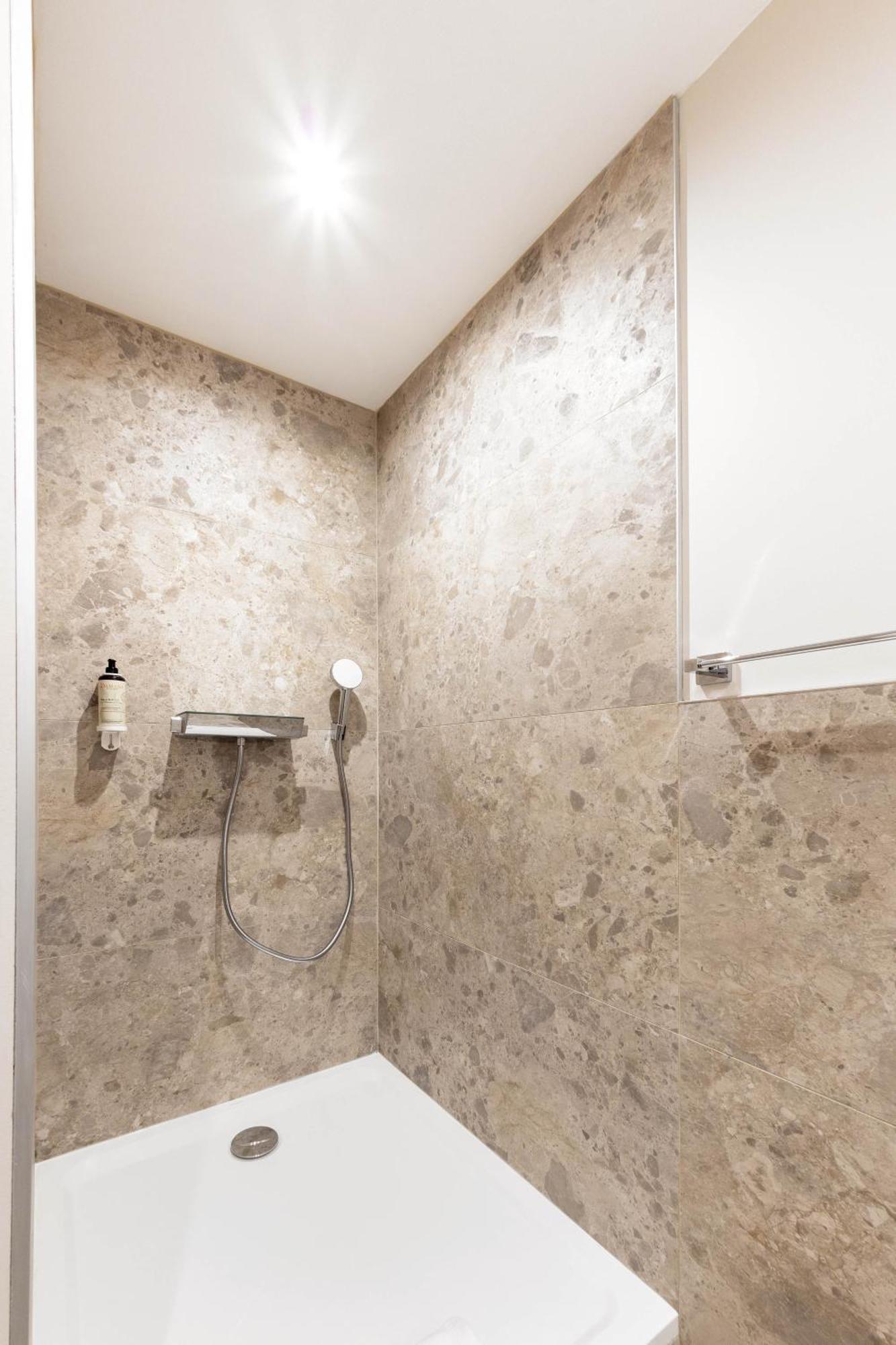 Appart Hotel Coraline - Genas Lyon Eurexpo Екстер'єр фото