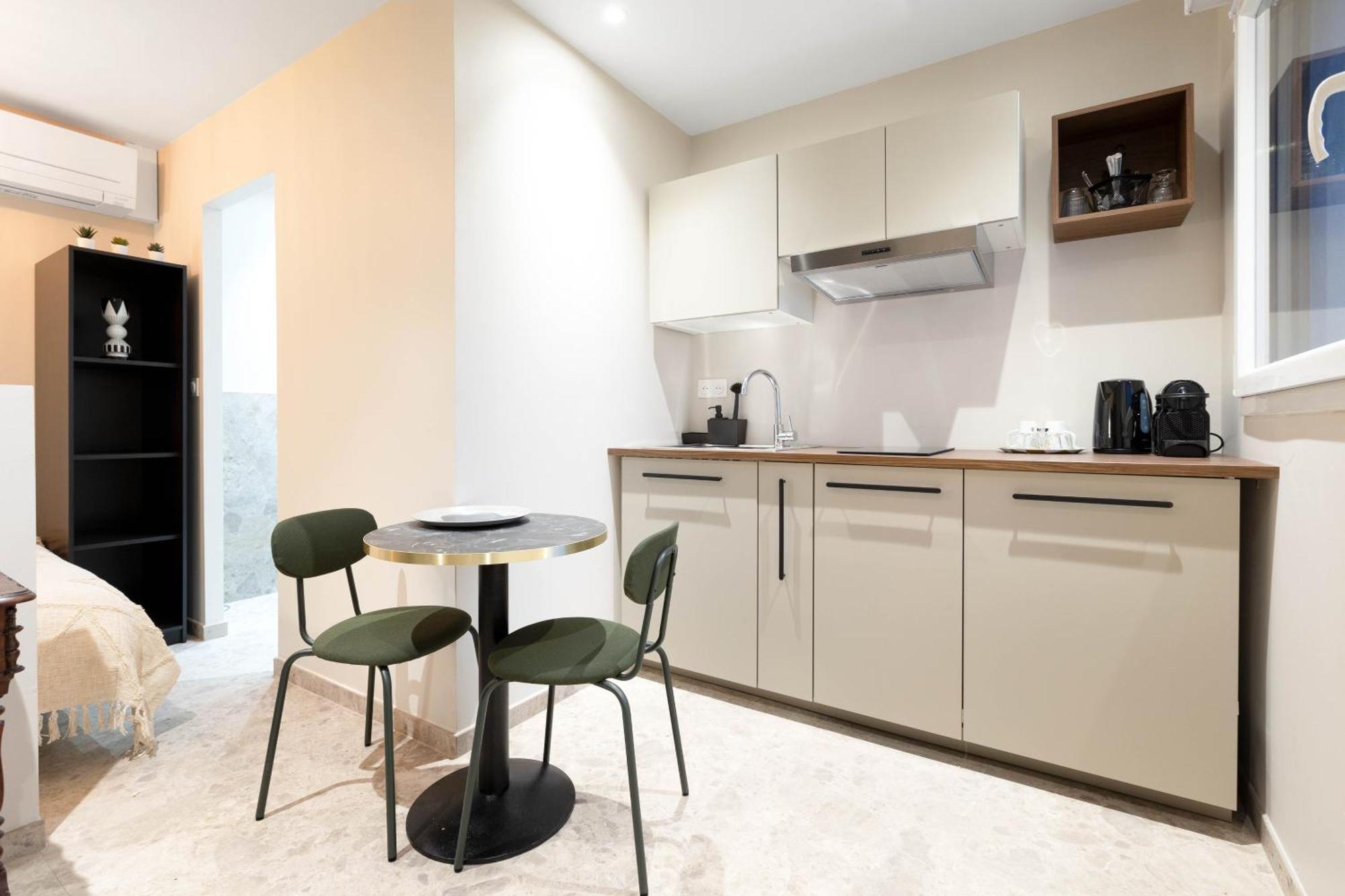 Appart Hotel Coraline - Genas Lyon Eurexpo Екстер'єр фото