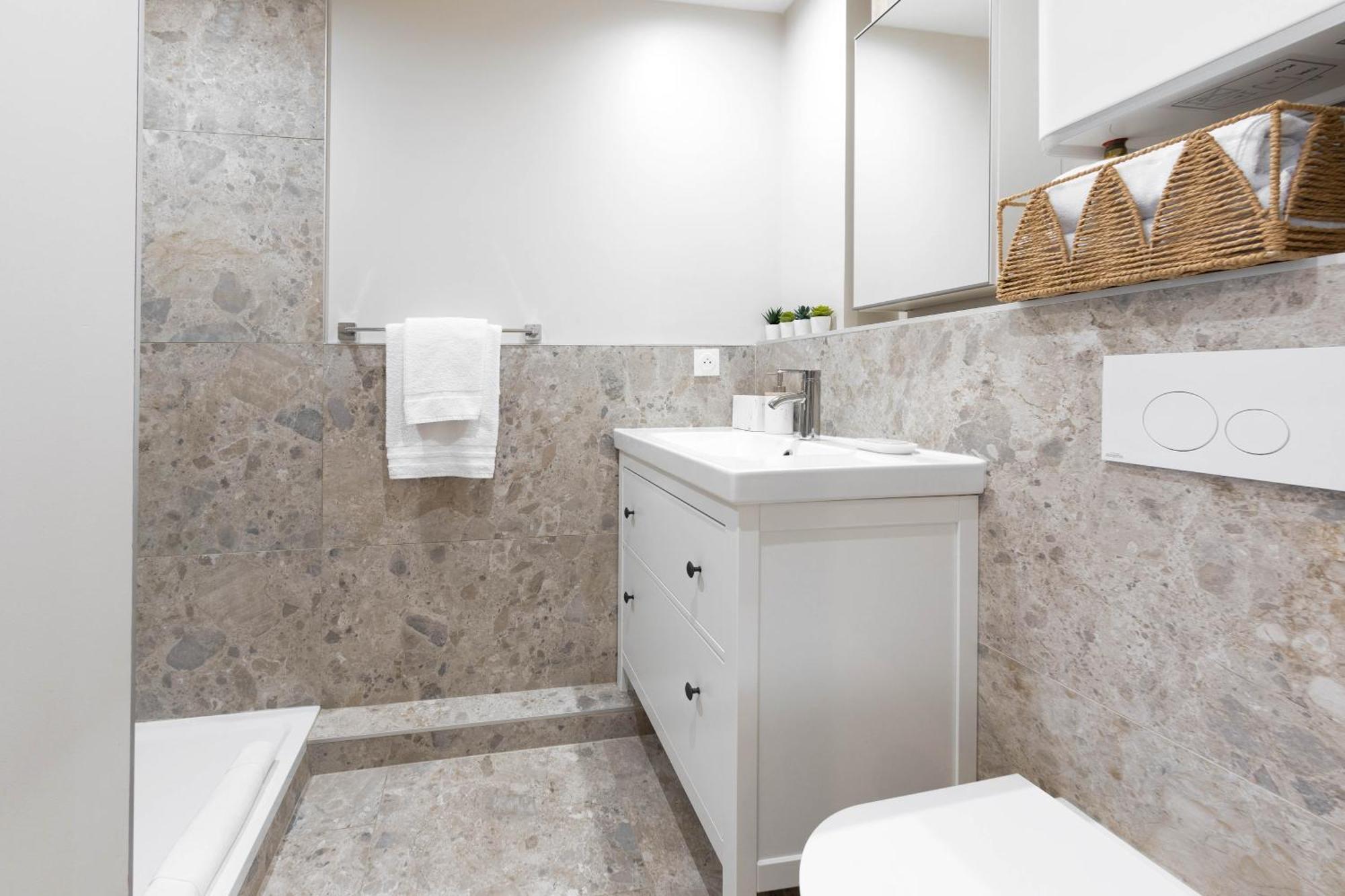 Appart Hotel Coraline - Genas Lyon Eurexpo Екстер'єр фото