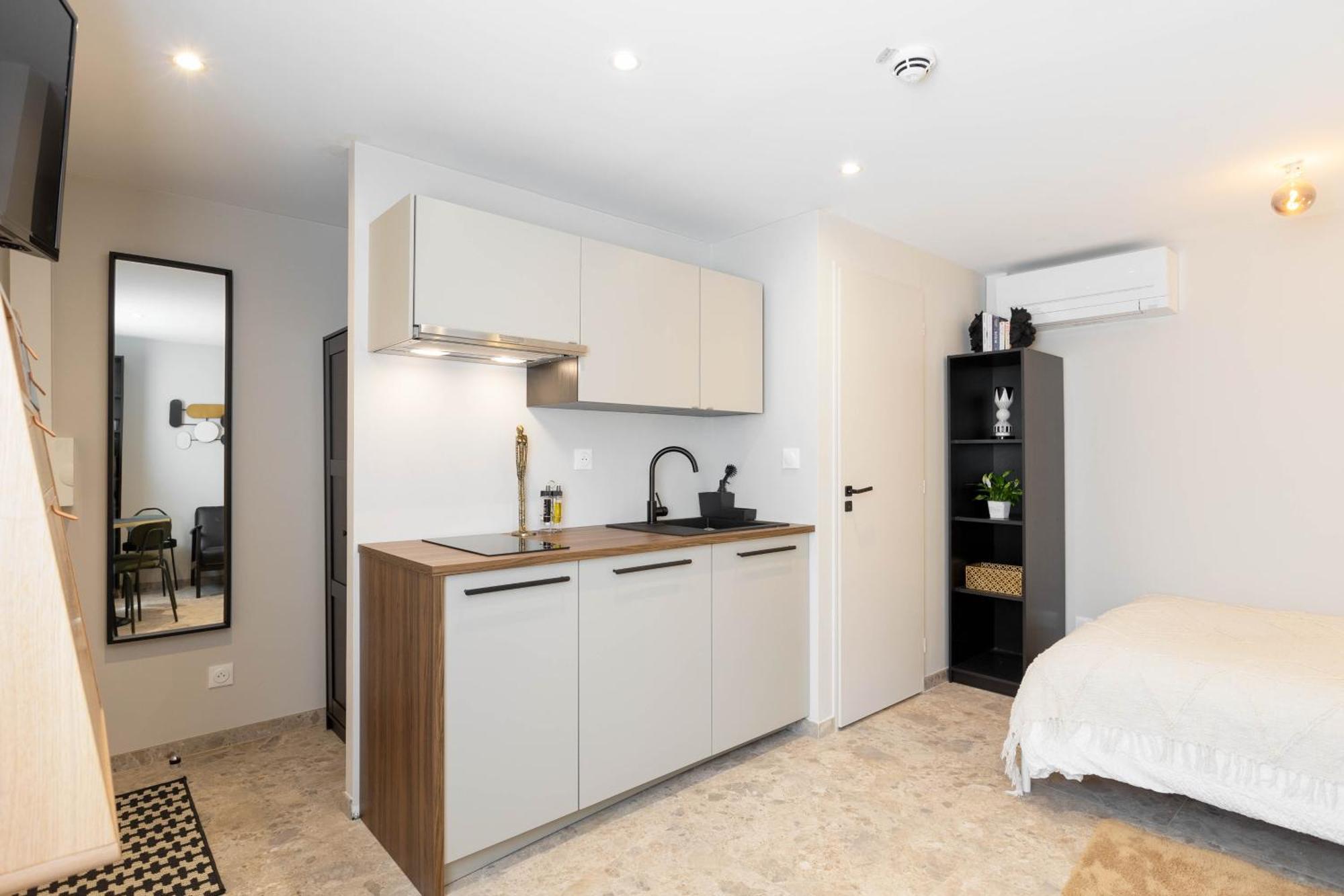 Appart Hotel Coraline - Genas Lyon Eurexpo Екстер'єр фото